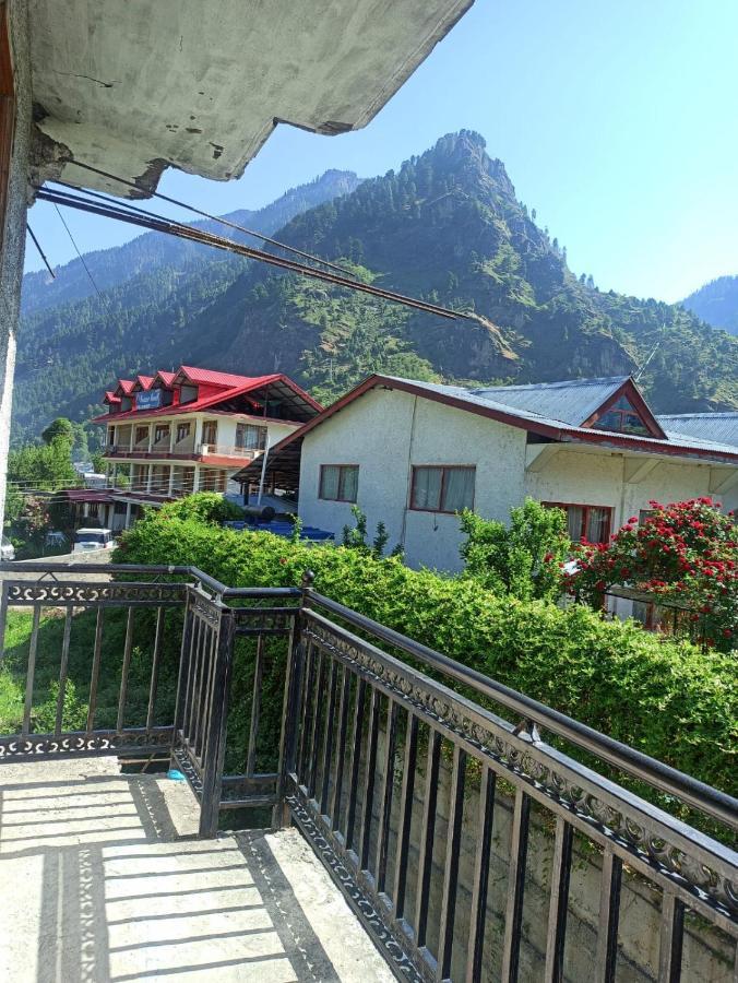 Hotel Prini Inn Manāli Eksteriør billede